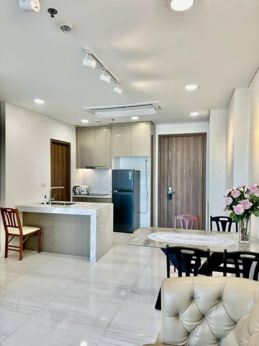 2 Bedroom Luxury Condo In City Central Ho Chi Minh City Exterior photo